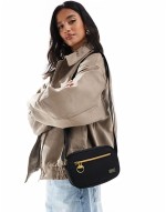 Qualify crossbody bag in black