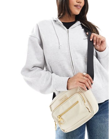 Qualify crossbody bag
