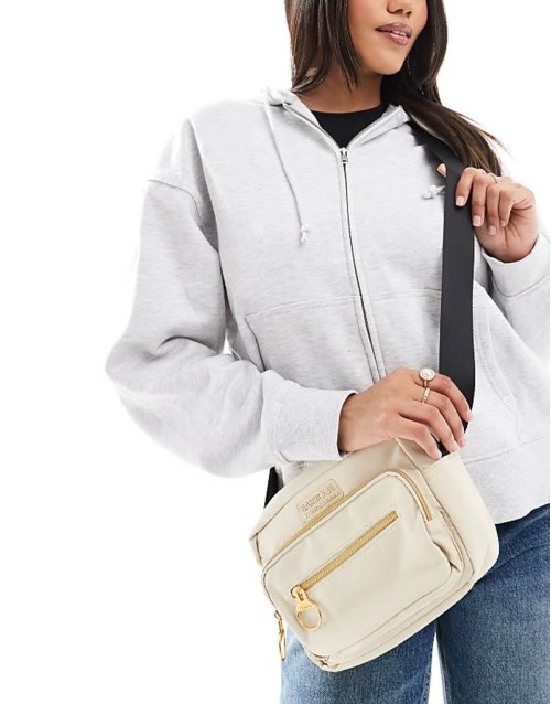 Qualify crossbody bag