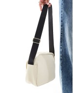Qualify crossbody bag