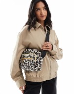 Boulevard crossbody bag in pearl jaguar