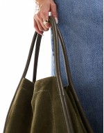 suede tote bag with tubular piping in forest green