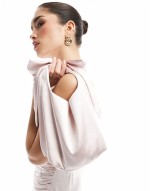 Bridesmaid co-ord in powder pink