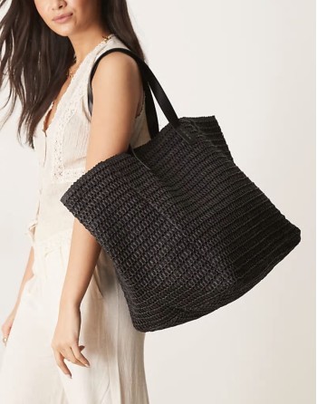 straw oversized tote bag in crochet in black
